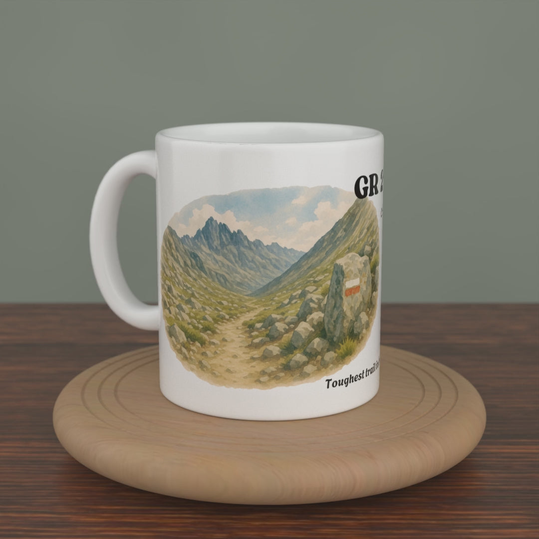 Video of a white GR 20 mug turning slowly, showing both editions: the watercolour map and the photo version.